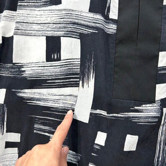 Lafayette 148 Womens M Black & White Abstract Print V-Neck Short Sleeve Blouse - Picture 5 of 9